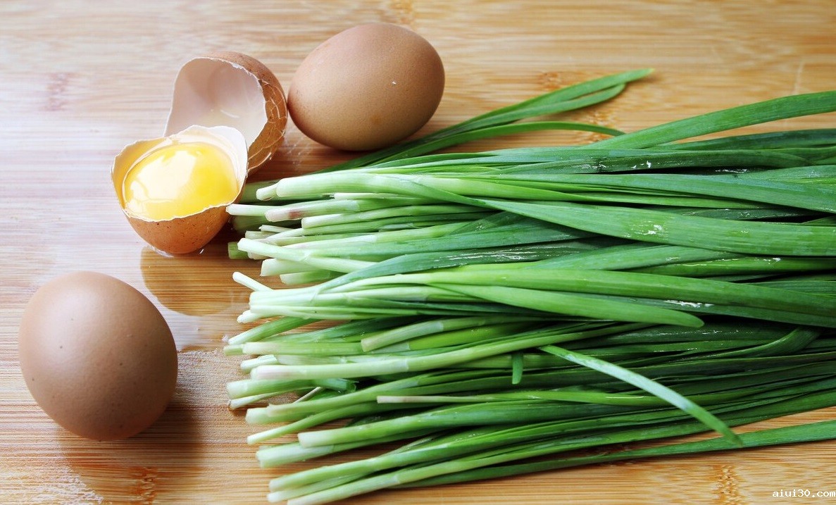 蔬菜供应：如此存放韭菜，再也不怕韭菜放冰柜里放坏了