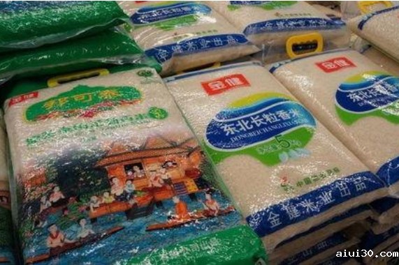 专业蔬菜配送教你如何分辨大米好坏？不看价格看2行字